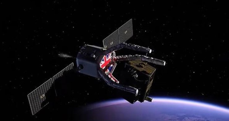 Небезпечне сміття рухається зі швидкістю 32 000 км/год: у космосі з’явиться перший у світі робот-прибиральник