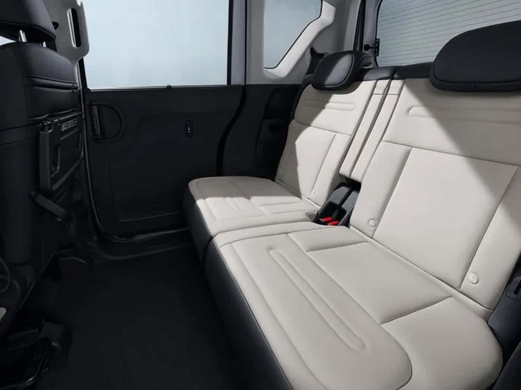 Салон BYD Racco 2026