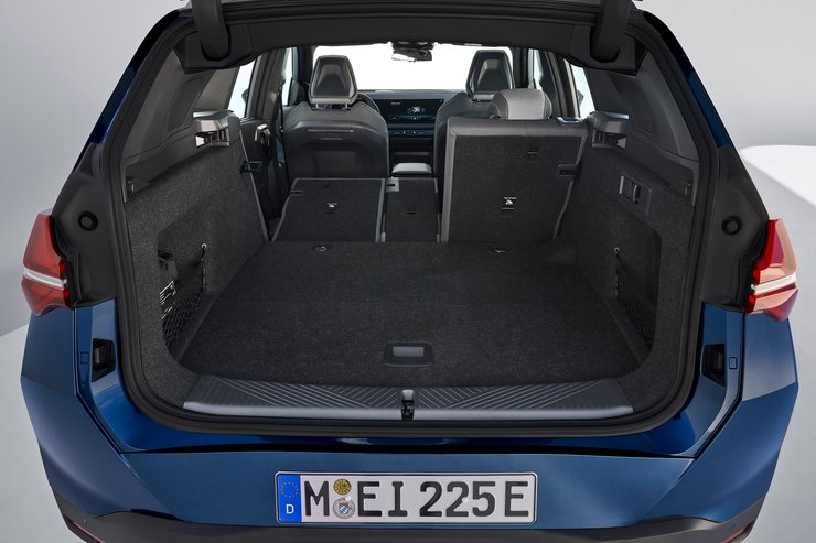 багажник бмв х3, BMW X3 2024, BMW X3, BMW X3, кроссовер BMW X3, новый BMW X3