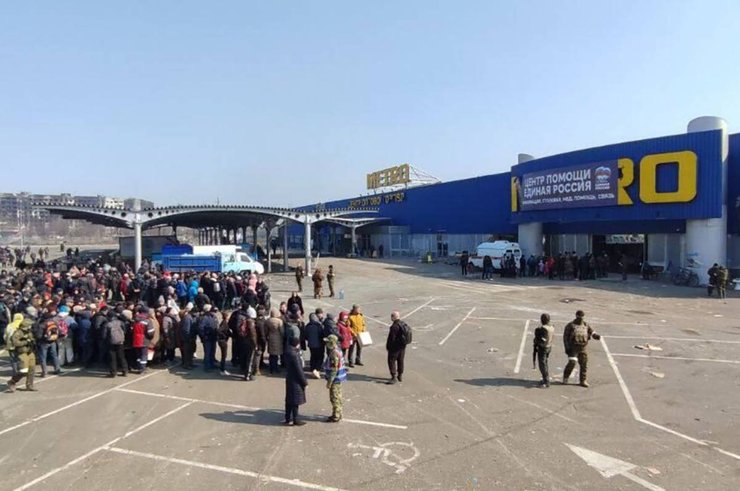 Мариуполь ТЦ Metro Метро торговый центр штаб Единая россия оккупанты