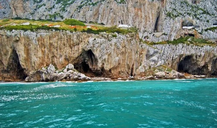 Комплекс пещер Горама