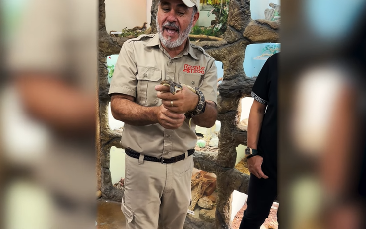 Двоголова змія з різними характерами, генетичні мутації, аномалії, тварини, рептилії, знахідки, США, відео