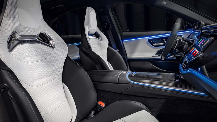 салон мерседес е53, Mercedes-AMG E53, Mercedes E-Class 2024, Mercedes E-Class, новий Mercedes-AMG E53