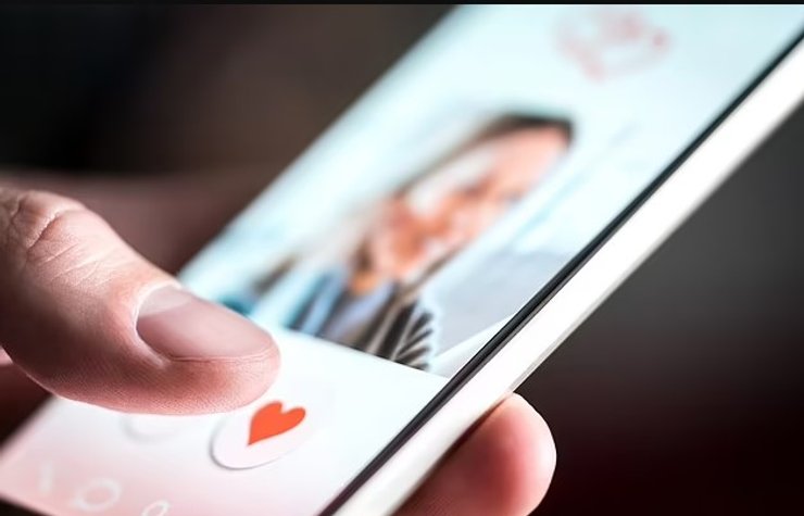 Помехой в поиске любви, как ни странно, могут стать чрезмерная красота и образованность