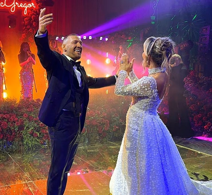 конор макгрегор весілля