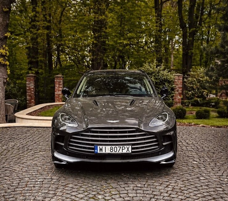 Aston Martin DBX707 Q