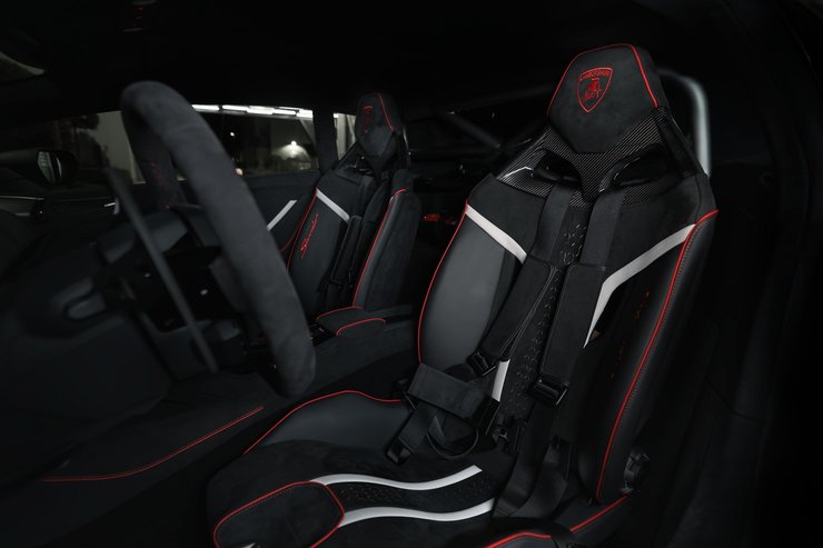 салон Lamborghini Huracan, Lamborghini Huracan Sterrato,суперкар Lamborghini