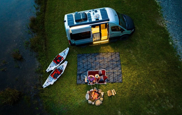 Mercedes Sprinter, автодом Mercedes, дом на колесах, Interstate 19X