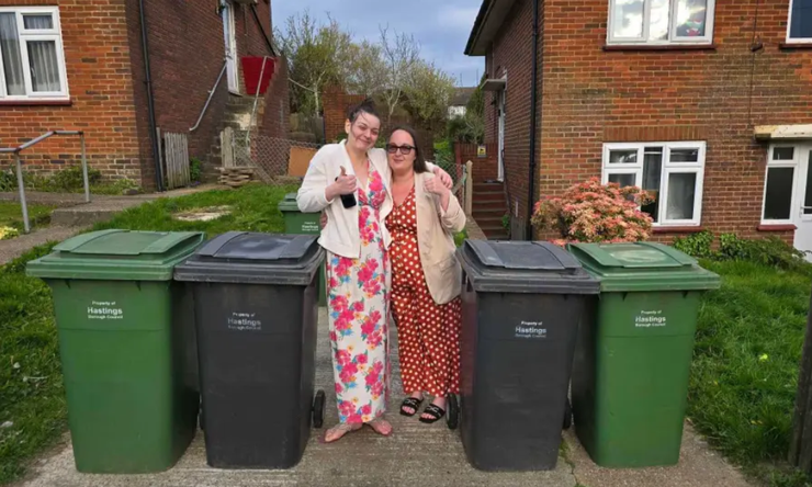 Скандал з сусідами, конфлікт, прихована камера, вивіз сміття, цікаві історії, курйози, приколи, фото, Велика Британія