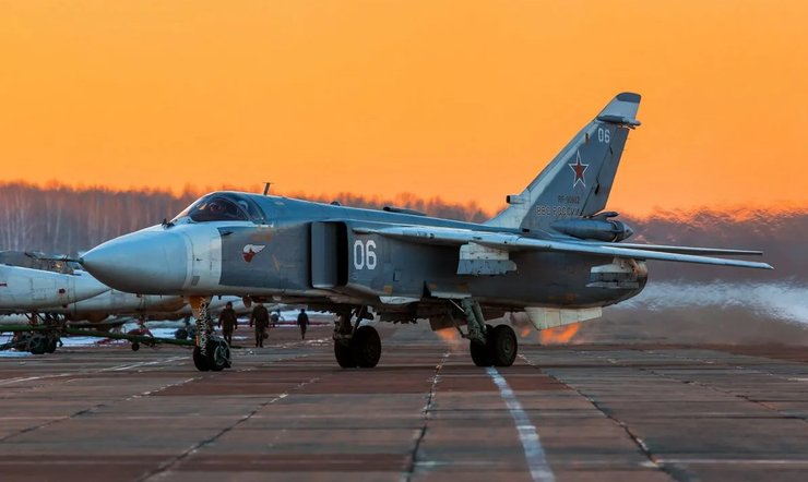 бомабрдировщик су-24