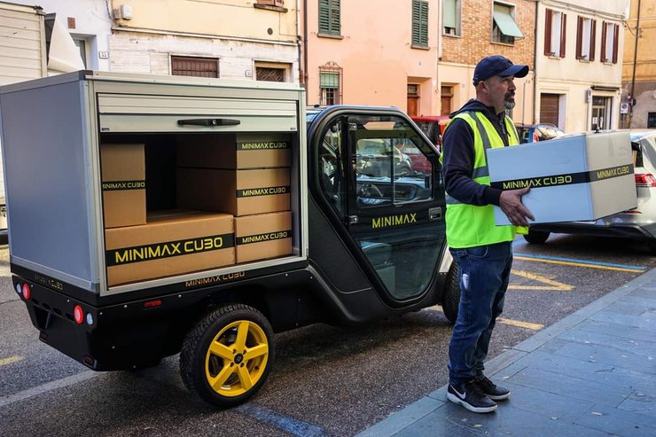 Tazzari EV Minimax Cubo