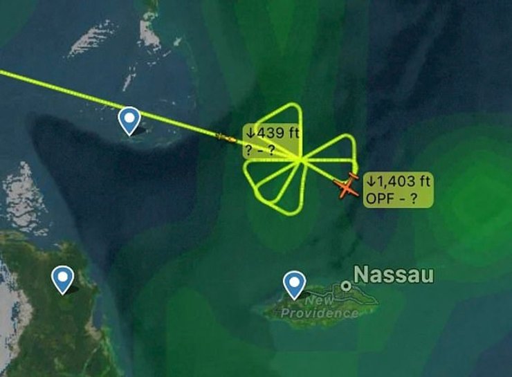 Royal Caribbean, Allure of the Seas, круиз, круизный лайнер, круизный корабль, самоубийство, прыгнула с корабля, прыгнула с палубы