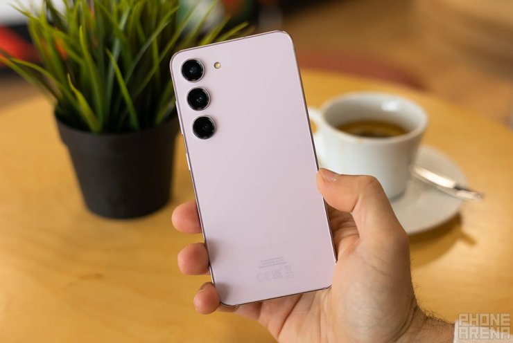 Смартфон Samsung Galaxy S23