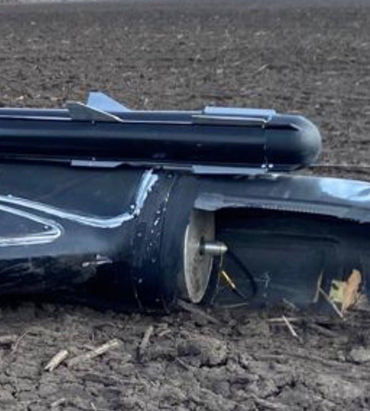 Передняя часть макета ракеты Р-60 на "Шахеде"