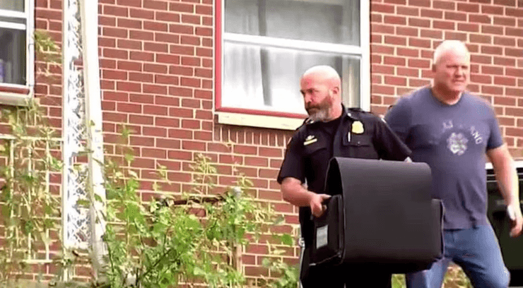 Кот нашел гранату, кот играл с гранатой, полиция, саперы, кот с гранатой, обезвредили гранату