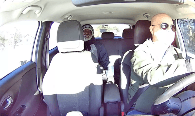 Водитель такси, водитель Uber, старые друзья, случайная встреча, роковая поездка, поездка в такси, старые друзья