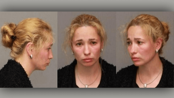 Мошенница экстрасенс Мошенница экстрасенс