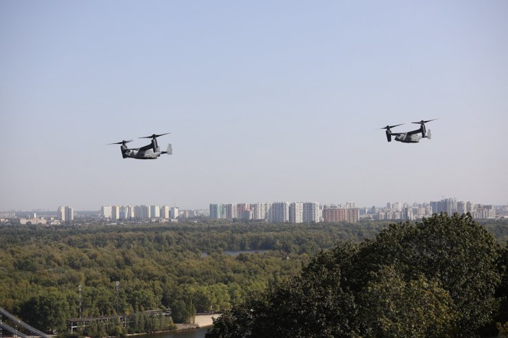 Американские конвертопланы над Киевом