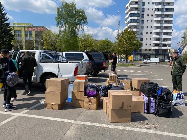 Джеремі Кларксон, Ферма Кларксона, шоу Top Gear, The Grand Tour, гуманітарна допомога, Toyota Hilux, Ford Ranger