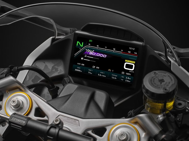 байк CFMoto 750SR-S