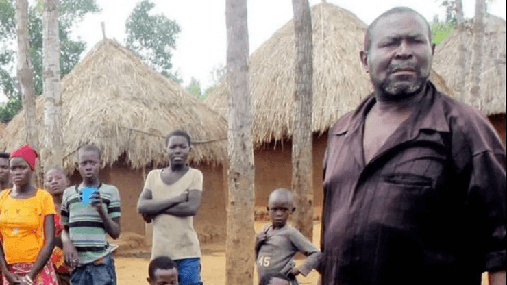 У чоловіка 102 дитини, 12 дружин, 578 онуків, важко прогодувати сім'ю, багатодітна сім'я, величезна сім'я, батько 102 дітей,