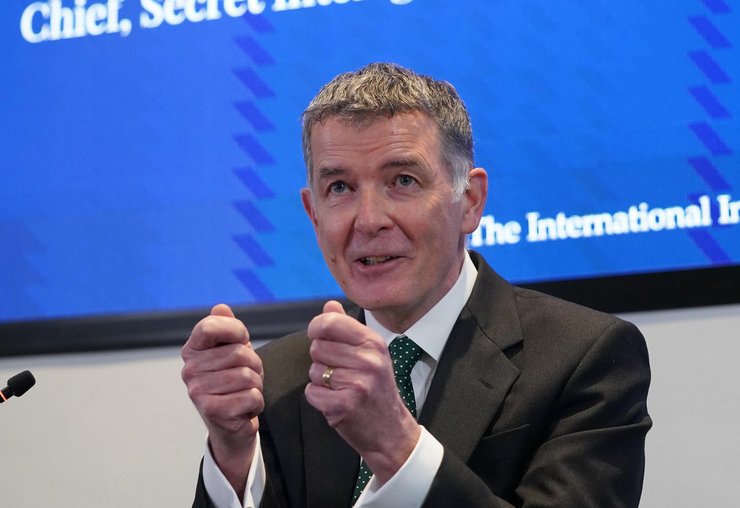 Ричард Мур, глава МИ-6