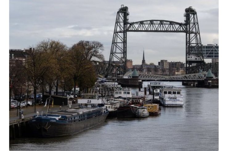мост в Роттердаме