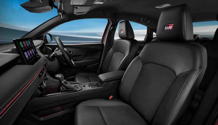 Салон Toyota Yaris GR