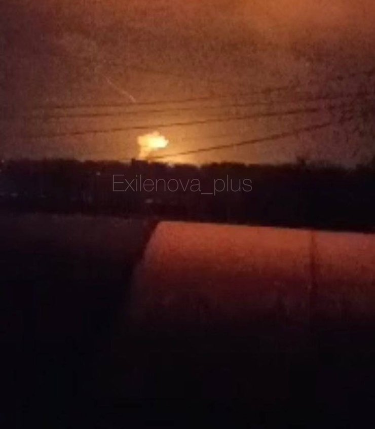 фото вспышки после возможного удара в Крыму 14 апреля