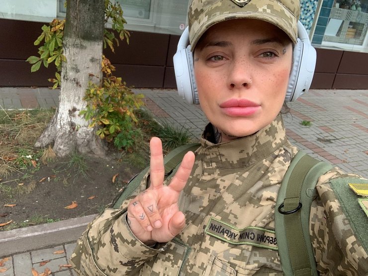 Шура Рязанцева, стилист