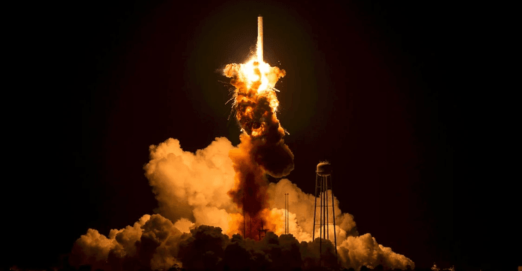 Взрыв, Третья мировая война, Эно Аларик, предсказание будущего, путешественник во времени, ракета, огонь, война,