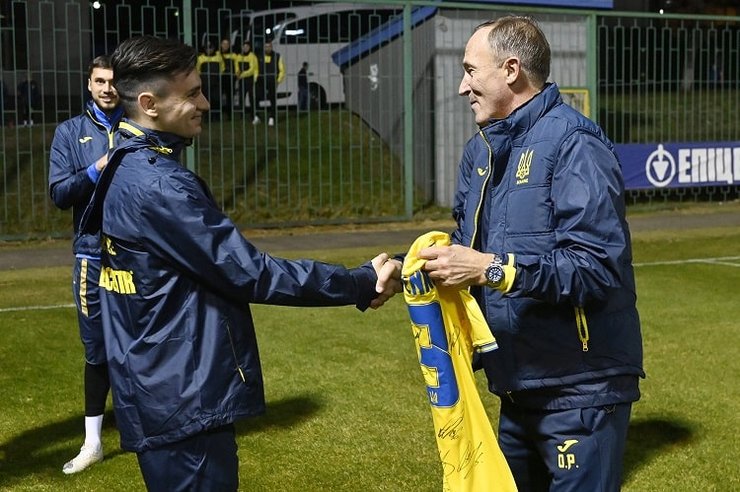 Николай Шапаренко