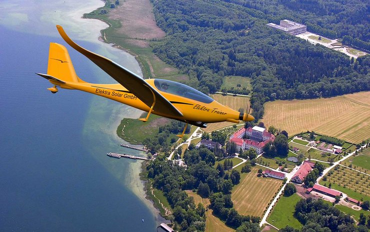 Самолет Elektra Trainer