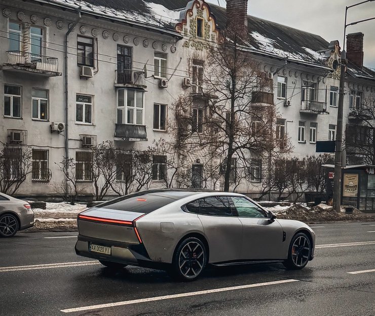 новий Xpeng P7 електромобіль Xpeng P7