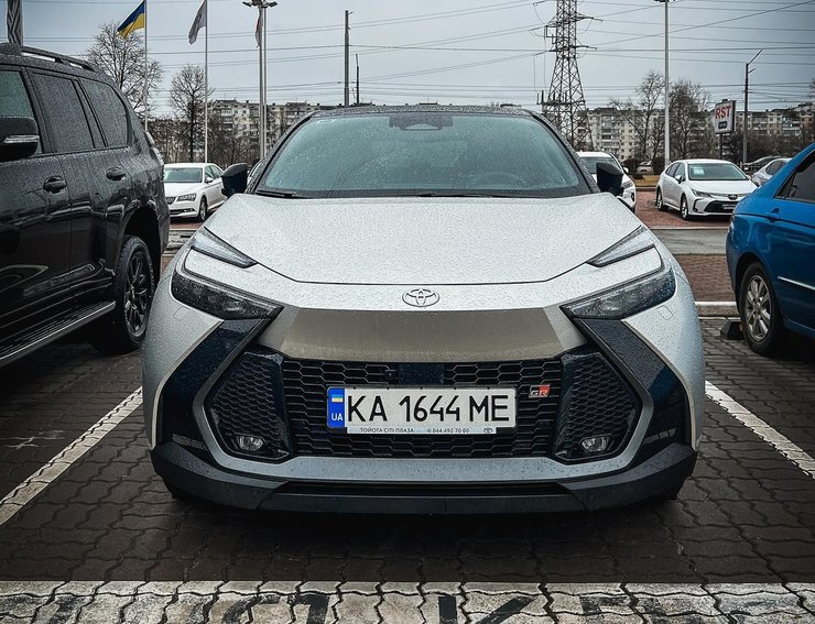 Toyota C-HR 2024, кроссовер Toyota C-HR, кроссовер Toyota, Toyota C-HR, новая Toyota C-HR