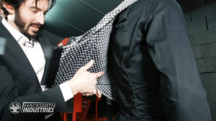 результат испытаний, костюм Джона Уика