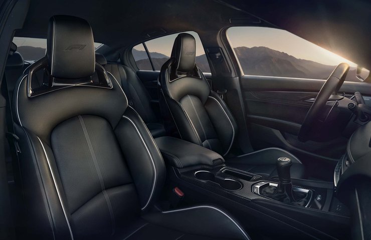 Салон Cadillac CT5-V Blackwing F1