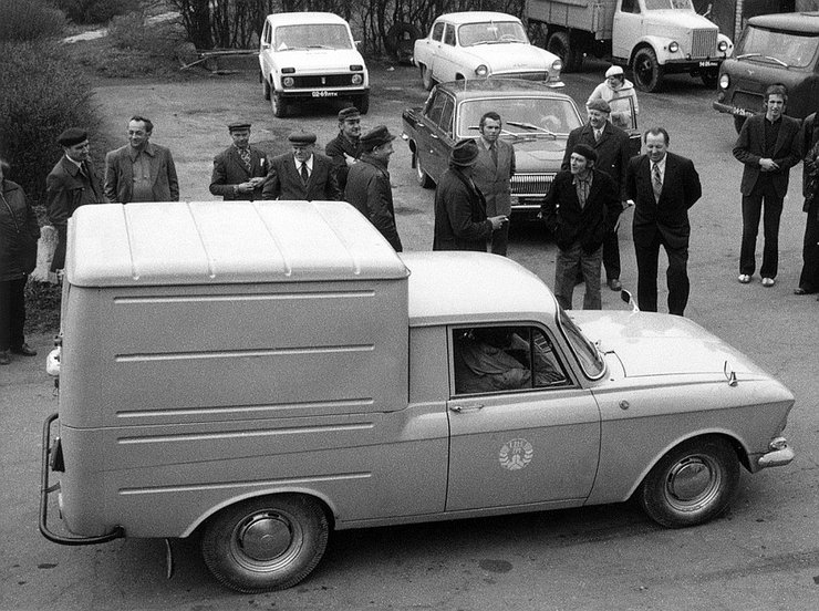 Автомобиль Иж-27151