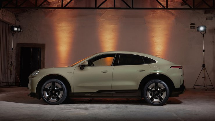 новый Porsche Cayenne Coupe