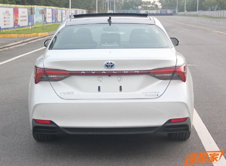 Toyota Avalon 2022, новая Toyota Avalon, Toyota Avalon, седан Toyota