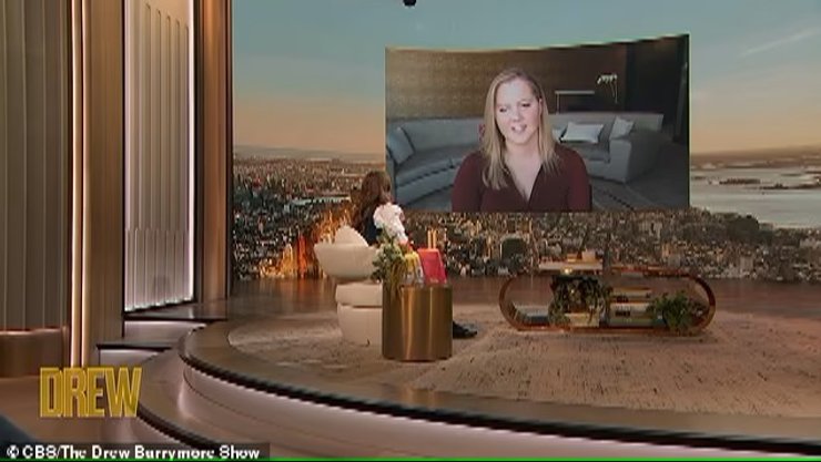 Емі Шумер, шоу, Дрю Беррімор