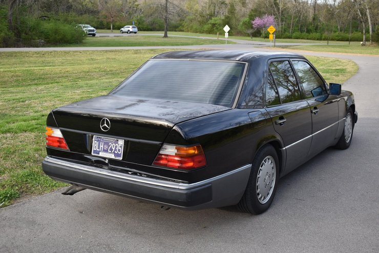 Mercedes W124