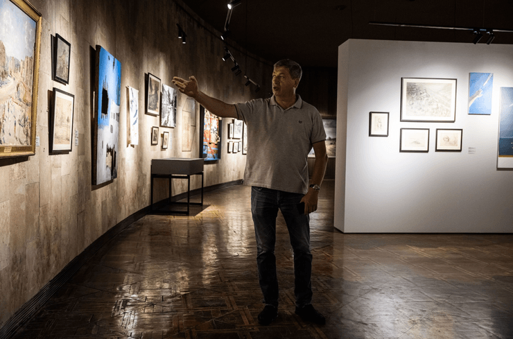 Экспонаты в музее войны