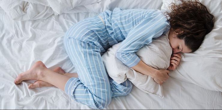 Сон на ліжку