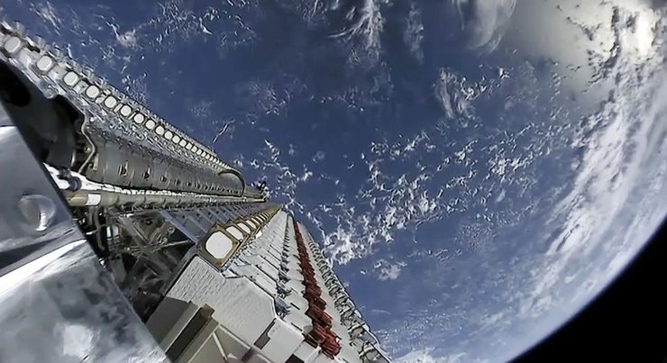 SpaceX, Starlink, спутник Starlink, вспышка на солнце, солнечная активность, солнечные пятна, солнечные вспышки, Событие Кэррингтона