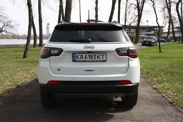 кроссовер Jeep Compass, новый Jeep Compass, Jeep Compass 2024, кроссовер Jeep, гибрид Jeep Compass