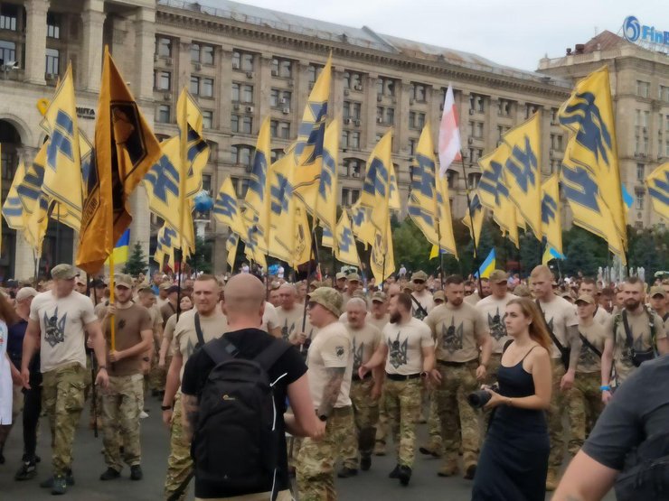 Марш защитников