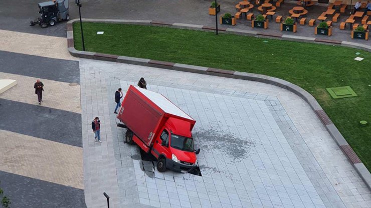 сухой фонтан, киев