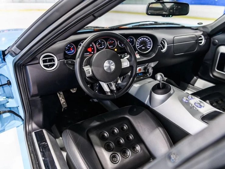 салон ford gt, Ford GT Heritage Edition