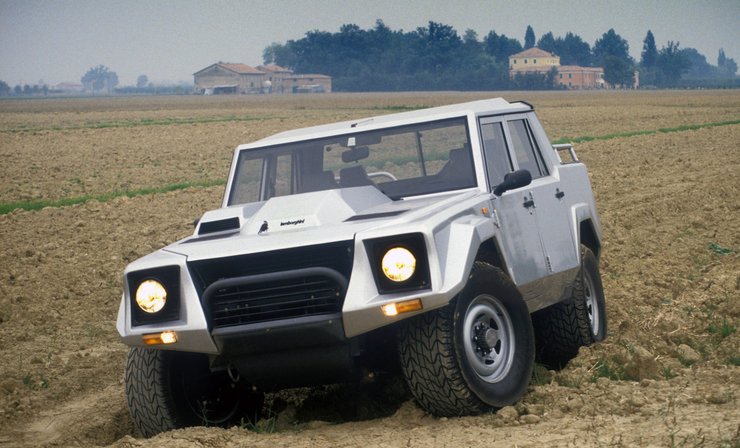 Lamborghini LM002